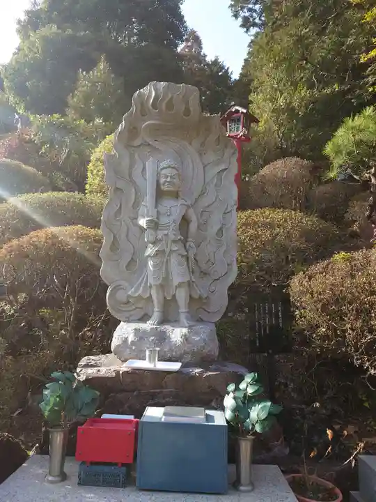 龍の入不動尊(東京都)