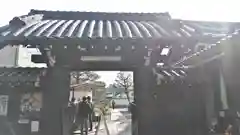 善想寺の山門