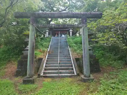 鞍掛神社の鳥居