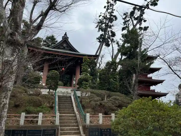 法華経寺の{uncategorized: "未分類", other: "その他", undefined: "問題あり", building: "その他建物", grave: "お墓", sacred_gate: "鳥居", guardian: "狛犬", statue: "像", buddha: "仏像", history: "歴史", nature: "自然", garden: "庭園", animal: "動物", pagoda: "塔", temizu: "手水舎", mountain_gate: "山門・神門", sanctuary: "本殿・本堂", subordinate: "末社・摂社", art: "芸術", scenery: "景色", jizo: "地蔵", ema: "絵馬", goshuin: "御朱印", omikuji: "おみくじ", items: "授与品その他", amulet: "お守り", goshuincho: "御朱印帳", eats: "食事", festival: "お祭り", votive_dance: "神楽", shichigosan: "七五三参", wedding: "結婚式", experience: "体験その他", initially: "初詣", around: "周辺", anti_infection: "感染症対策"}