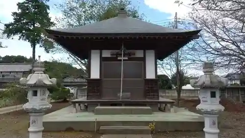 薬師堂の本殿・本堂