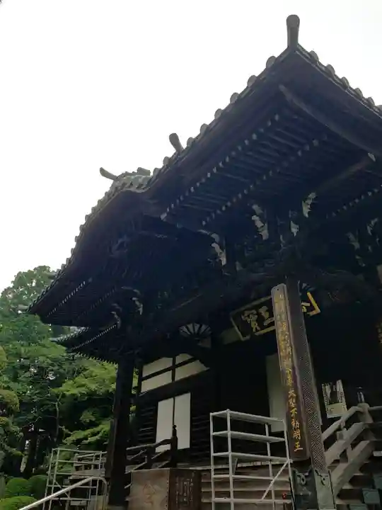 三寳寺の本殿・本堂