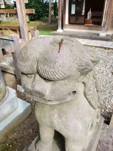 八幡神社の狛犬