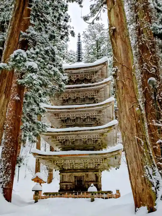 出羽神社(出羽三山神社)~三神合祭殿~(山形県)