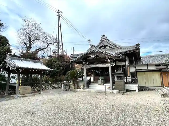 一色薬師堂の本殿・本堂