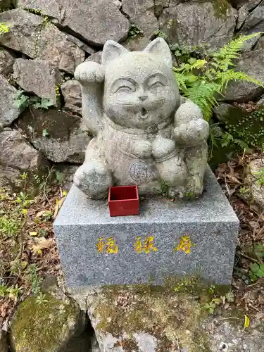 お松大権現の{uncategorized: "未分類", other: "その他", undefined: "問題あり", building: "その他建物", grave: "お墓", sacred_gate: "鳥居", guardian: "狛犬", statue: "像", buddha: "仏像", history: "歴史", nature: "自然", garden: "庭園", animal: "動物", pagoda: "塔", temizu: "手水舎", mountain_gate: "山門・神門", sanctuary: "本殿・本堂", subordinate: "末社・摂社", art: "芸術", scenery: "景色", jizo: "地蔵", ema: "絵馬", goshuin: "御朱印", omikuji: "おみくじ", items: "授与品その他", amulet: "お守り", goshuincho: "御朱印帳", eats: "食事", festival: "お祭り", votive_dance: "神楽", shichigosan: "七五三参", wedding: "結婚式", experience: "体験その他", initially: "初詣", around: "周辺", anti_infection: "感染症対策"}