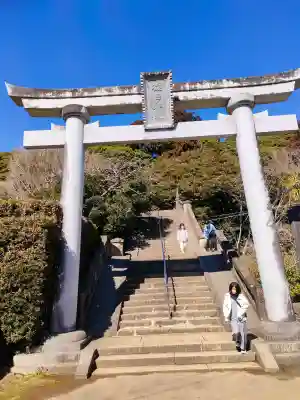 猿田神社の{uncategorized: "未分類", other: "その他", undefined: "問題あり", building: "その他建物", grave: "お墓", sacred_gate: "鳥居", guardian: "狛犬", statue: "像", buddha: "仏像", history: "歴史", nature: "自然", garden: "庭園", animal: "動物", pagoda: "塔", temizu: "手水舎", mountain_gate: "山門・神門", sanctuary: "本殿・本堂", subordinate: "末社・摂社", art: "芸術", scenery: "景色", jizo: "地蔵", ema: "絵馬", goshuin: "御朱印", omikuji: "おみくじ", items: "授与品その他", amulet: "お守り", goshuincho: "御朱印帳", eats: "食事", festival: "お祭り", votive_dance: "神楽", shichigosan: "七五三参", wedding: "結婚式", experience: "体験その他", initially: "初詣", around: "周辺", anti_infection: "感染症対策"}