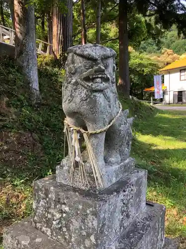 坂本八幡神社の狛犬