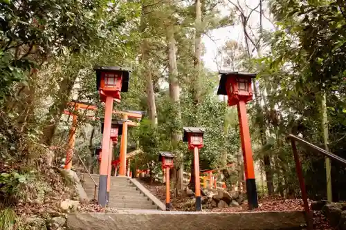 櫟谷宗像神社（松尾大社摂社）の建物その他