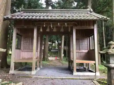 二村神社の山門・神門
