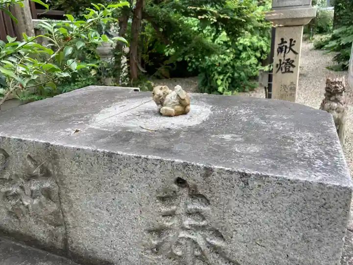 三輪神社の狛犬