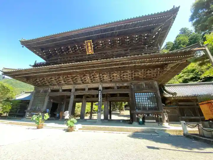久遠寺の山門・神門