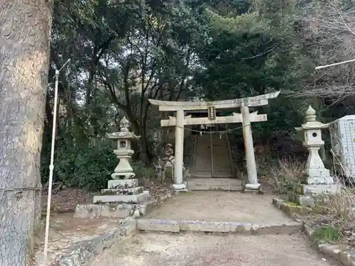 雨垂布勢神社(岡山県)