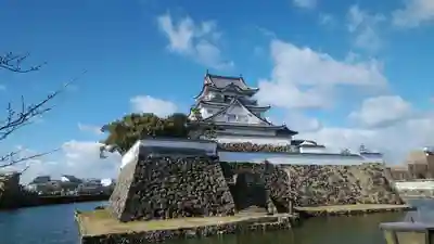 岸城神社の周辺
