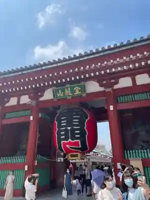 浅草寺の山門・神門