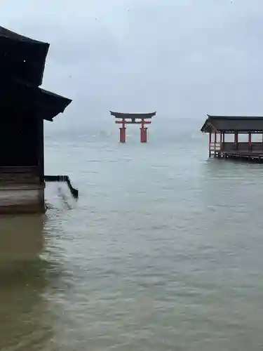 厳島神社(広島県)