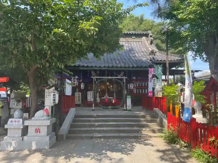 鴻神社の本殿・本堂