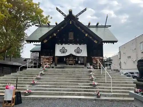 札幌諏訪神社の本殿・本堂
