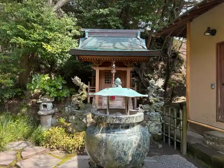 杉本寺の{uncategorized: "未分類", other: "その他", undefined: "問題あり", building: "その他建物", grave: "お墓", sacred_gate: "鳥居", guardian: "狛犬", statue: "像", buddha: "仏像", history: "歴史", nature: "自然", garden: "庭園", animal: "動物", pagoda: "塔", temizu: "手水舎", mountain_gate: "山門・神門", sanctuary: "本殿・本堂", subordinate: "末社・摂社", art: "芸術", scenery: "景色", jizo: "地蔵", ema: "絵馬", goshuin: "御朱印", omikuji: "おみくじ", items: "授与品その他", amulet: "お守り", goshuincho: "御朱印帳", eats: "食事", festival: "お祭り", votive_dance: "神楽", shichigosan: "七五三参", wedding: "結婚式", experience: "体験その他", initially: "初詣", around: "周辺", anti_infection: "感染症対策"}