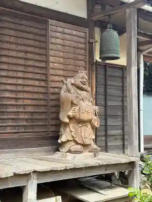 花岳寺の{uncategorized: "未分類", other: "その他", undefined: "問題あり", building: "その他建物", grave: "お墓", sacred_gate: "鳥居", guardian: "狛犬", statue: "像", buddha: "仏像", history: "歴史", nature: "自然", garden: "庭園", animal: "動物", pagoda: "塔", temizu: "手水舎", mountain_gate: "山門・神門", sanctuary: "本殿・本堂", subordinate: "末社・摂社", art: "芸術", scenery: "景色", jizo: "地蔵", ema: "絵馬", goshuin: "御朱印", omikuji: "おみくじ", items: "授与品その他", amulet: "お守り", goshuincho: "御朱印帳", eats: "食事", festival: "お祭り", votive_dance: "神楽", shichigosan: "七五三参", wedding: "結婚式", experience: "体験その他", initially: "初詣", around: "周辺", anti_infection: "感染症対策"}