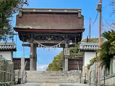 賀茂神社の{uncategorized: "未分類", other: "その他", undefined: "問題あり", building: "その他建物", grave: "お墓", sacred_gate: "鳥居", guardian: "狛犬", statue: "像", buddha: "仏像", history: "歴史", nature: "自然", garden: "庭園", animal: "動物", pagoda: "塔", temizu: "手水舎", mountain_gate: "山門・神門", sanctuary: "本殿・本堂", subordinate: "末社・摂社", art: "芸術", scenery: "景色", jizo: "地蔵", ema: "絵馬", goshuin: "御朱印", omikuji: "おみくじ", items: "授与品その他", amulet: "お守り", goshuincho: "御朱印帳", eats: "食事", festival: "お祭り", votive_dance: "神楽", shichigosan: "七五三参", wedding: "結婚式", experience: "体験その他", initially: "初詣", around: "周辺", anti_infection: "感染症対策"}