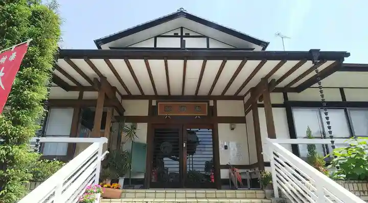 性蓮寺の本殿・本堂