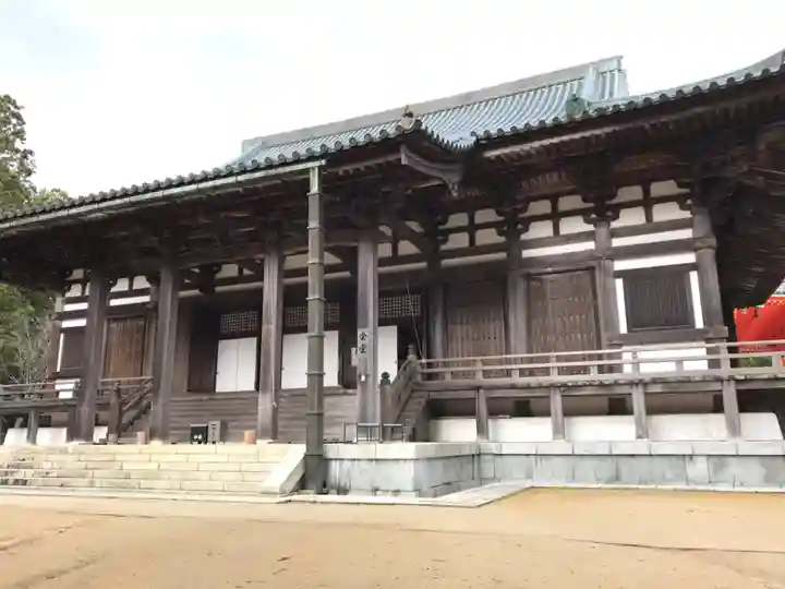 壇上伽藍の本殿・本堂