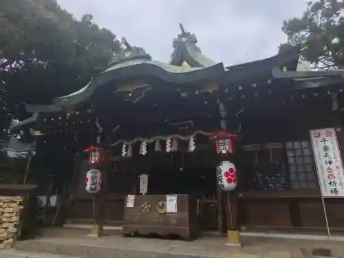 千葉天神の{uncategorized: "未分類", other: "その他", undefined: "問題あり", building: "その他建物", grave: "お墓", sacred_gate: "鳥居", guardian: "狛犬", statue: "像", buddha: "仏像", history: "歴史", nature: "自然", garden: "庭園", animal: "動物", pagoda: "塔", temizu: "手水舎", mountain_gate: "山門・神門", sanctuary: "本殿・本堂", subordinate: "末社・摂社", art: "芸術", scenery: "景色", jizo: "地蔵", ema: "絵馬", goshuin: "御朱印", omikuji: "おみくじ", items: "授与品その他", amulet: "お守り", goshuincho: "御朱印帳", eats: "食事", festival: "お祭り", votive_dance: "神楽", shichigosan: "七五三参", wedding: "結婚式", experience: "体験その他", initially: "初詣", around: "周辺", anti_infection: "感染症対策"}