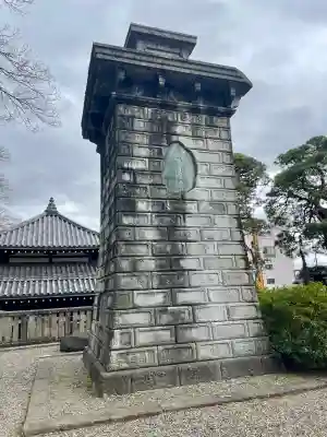 成田山新勝寺の{uncategorized: "未分類", other: "その他", undefined: "問題あり", building: "その他建物", grave: "お墓", sacred_gate: "鳥居", guardian: "狛犬", statue: "像", buddha: "仏像", history: "歴史", nature: "自然", garden: "庭園", animal: "動物", pagoda: "塔", temizu: "手水舎", mountain_gate: "山門・神門", sanctuary: "本殿・本堂", subordinate: "末社・摂社", art: "芸術", scenery: "景色", jizo: "地蔵", ema: "絵馬", goshuin: "御朱印", omikuji: "おみくじ", items: "授与品その他", amulet: "お守り", goshuincho: "御朱印帳", eats: "食事", festival: "お祭り", votive_dance: "神楽", shichigosan: "七五三参", wedding: "結婚式", experience: "体験その他", initially: "初詣", around: "周辺", anti_infection: "感染症対策"}