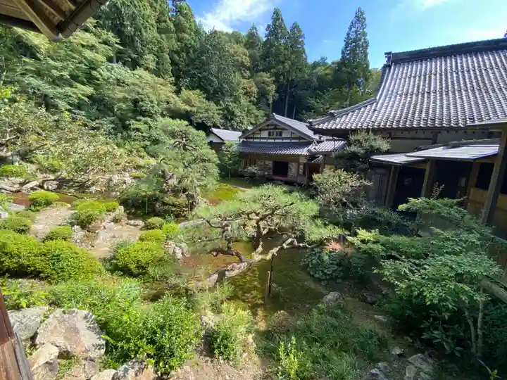 吸湖山 青岸寺の庭園