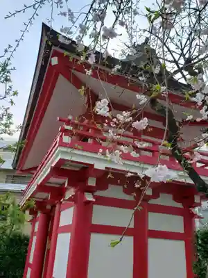 成子天神社の山門・神門