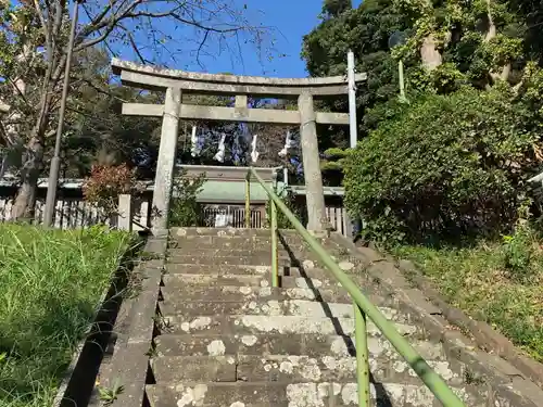 片瀬諏訪神社の鳥居