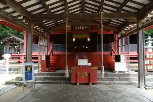 日光二荒山神社中宮祠の本殿