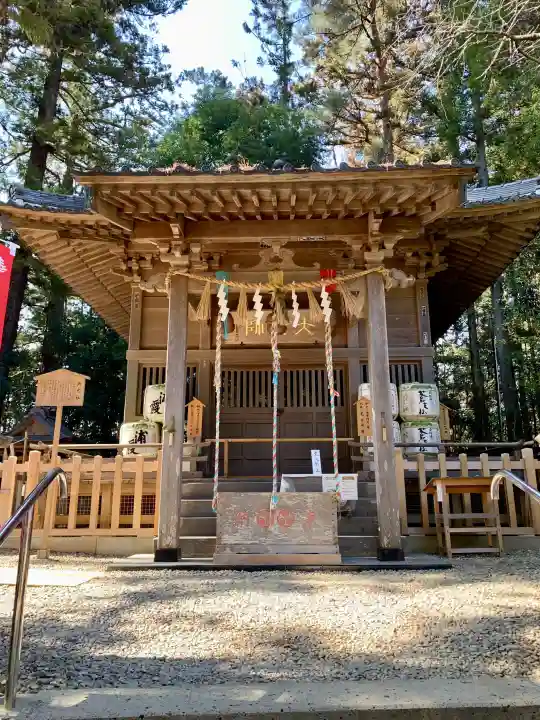大崎八幡宮の{uncategorized: "未分類", other: "その他", undefined: "問題あり", building: "その他建物", grave: "お墓", sacred_gate: "鳥居", guardian: "狛犬", statue: "像", buddha: "仏像", history: "歴史", nature: "自然", garden: "庭園", animal: "動物", pagoda: "塔", temizu: "手水舎", mountain_gate: "山門・神門", sanctuary: "本殿・本堂", subordinate: "末社・摂社", art: "芸術", scenery: "景色", jizo: "地蔵", ema: "絵馬", goshuin: "御朱印", omikuji: "おみくじ", items: "授与品その他", amulet: "お守り", goshuincho: "御朱印帳", eats: "食事", festival: "お祭り", votive_dance: "神楽", shichigosan: "七五三参", wedding: "結婚式", experience: "体験その他", initially: "初詣", around: "周辺", anti_infection: "感染症対策"}
