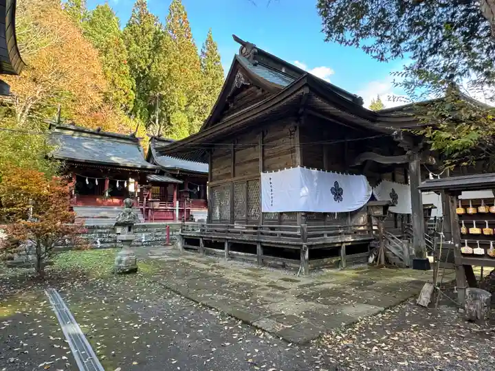 新海三社神社(長野県)