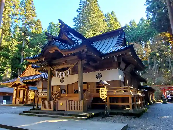御岩神社の本殿・本堂