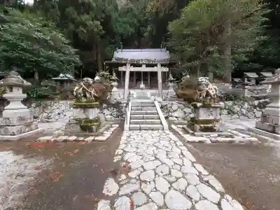 高天彦神社の{uncategorized: "未分類", other: "その他", undefined: "問題あり", building: "その他建物", grave: "お墓", sacred_gate: "鳥居", guardian: "狛犬", statue: "像", buddha: "仏像", history: "歴史", nature: "自然", garden: "庭園", animal: "動物", pagoda: "塔", temizu: "手水舎", mountain_gate: "山門・神門", sanctuary: "本殿・本堂", subordinate: "末社・摂社", art: "芸術", scenery: "景色", jizo: "地蔵", ema: "絵馬", goshuin: "御朱印", omikuji: "おみくじ", items: "授与品その他", amulet: "お守り", goshuincho: "御朱印帳", eats: "食事", festival: "お祭り", votive_dance: "神楽", shichigosan: "七五三参", wedding: "結婚式", experience: "体験その他", initially: "初詣", around: "周辺", anti_infection: "感染症対策"}