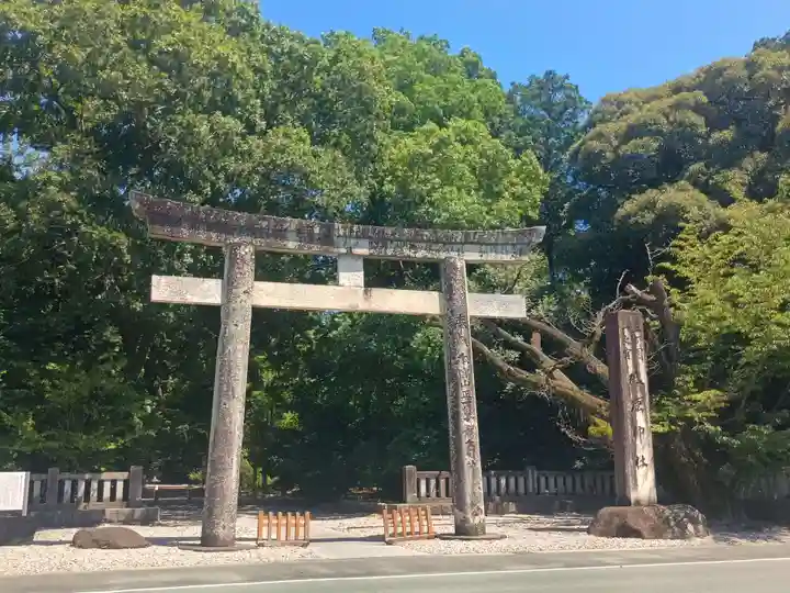 砥鹿神社(里宮)の山門・神門