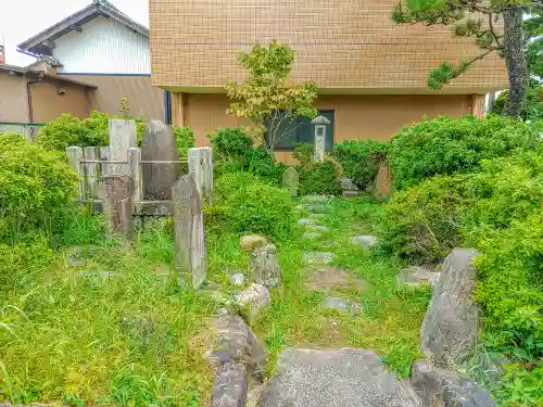 八剱社（浅野）の周辺