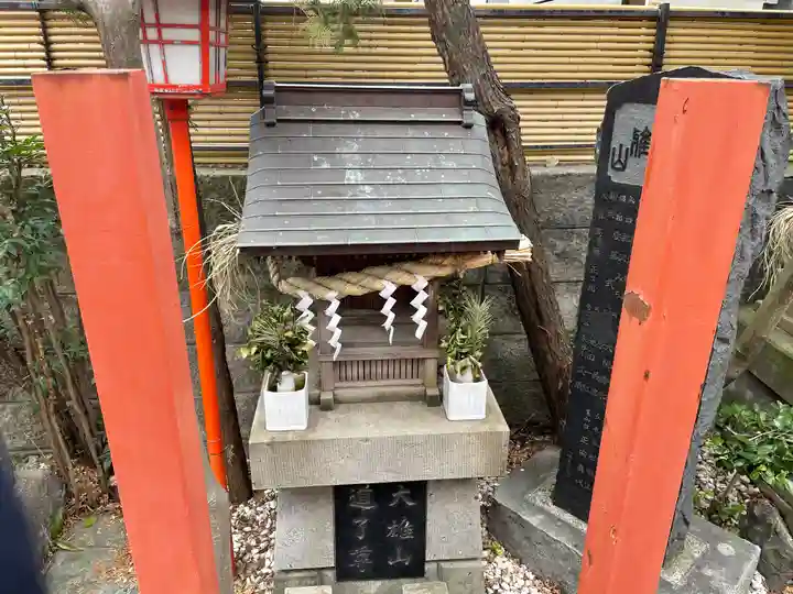 出世稲荷神社の末社・摂社