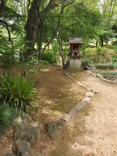 尾曳稲荷神社のその他建物