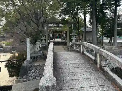 鳥取神社の{uncategorized: "未分類", other: "その他", undefined: "問題あり", building: "その他建物", grave: "お墓", sacred_gate: "鳥居", guardian: "狛犬", statue: "像", buddha: "仏像", history: "歴史", nature: "自然", garden: "庭園", animal: "動物", pagoda: "塔", temizu: "手水舎", mountain_gate: "山門・神門", sanctuary: "本殿・本堂", subordinate: "末社・摂社", art: "芸術", scenery: "景色", jizo: "地蔵", ema: "絵馬", goshuin: "御朱印", omikuji: "おみくじ", items: "授与品その他", amulet: "お守り", goshuincho: "御朱印帳", eats: "食事", festival: "お祭り", votive_dance: "神楽", shichigosan: "七五三参", wedding: "結婚式", experience: "体験その他", initially: "初詣", around: "周辺", anti_infection: "感染症対策"}
