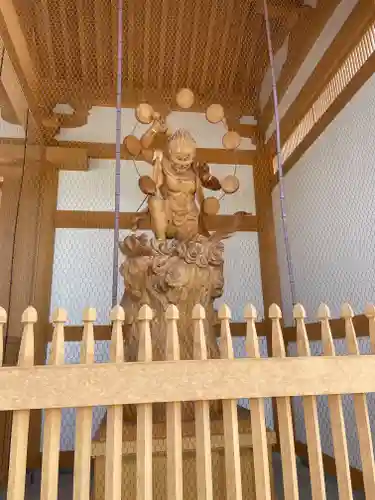 願昭寺の像