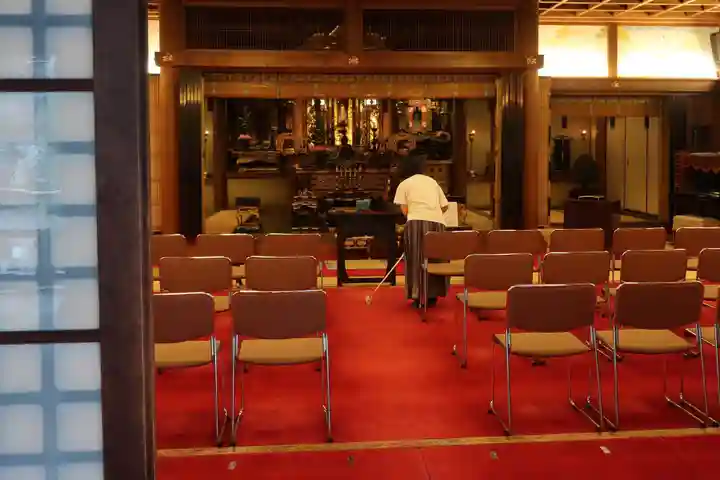 光明寺の本殿・本堂