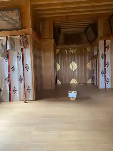 近津神社の本殿・本堂