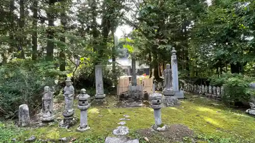 羽黒山荒澤寺(山形県)