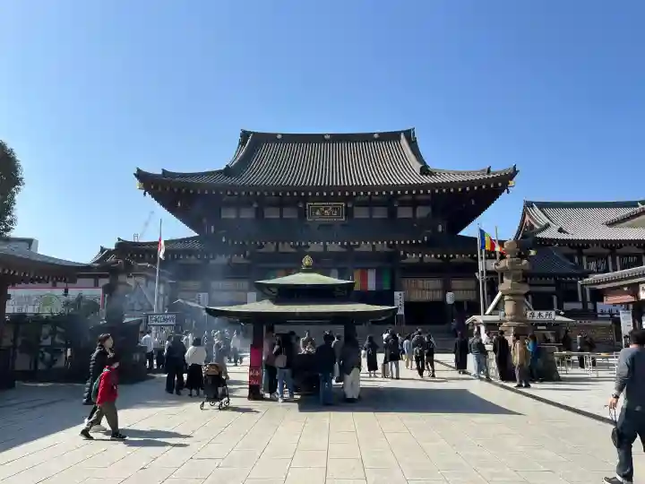 川崎大師(平間寺)の{uncategorized: "未分類", other: "その他", undefined: "問題あり", building: "その他建物", grave: "お墓", sacred_gate: "鳥居", guardian: "狛犬", statue: "像", buddha: "仏像", history: "歴史", nature: "自然", garden: "庭園", animal: "動物", pagoda: "塔", temizu: "手水舎", mountain_gate: "山門・神門", sanctuary: "本殿・本堂", subordinate: "末社・摂社", art: "芸術", scenery: "景色", jizo: "地蔵", ema: "絵馬", goshuin: "御朱印", omikuji: "おみくじ", items: "授与品その他", amulet: "お守り", goshuincho: "御朱印帳", eats: "食事", festival: "お祭り", votive_dance: "神楽", shichigosan: "七五三参", wedding: "結婚式", experience: "体験その他", initially: "初詣", around: "周辺", anti_infection: "感染症対策"}