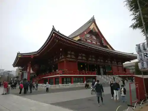 浅草寺の本殿