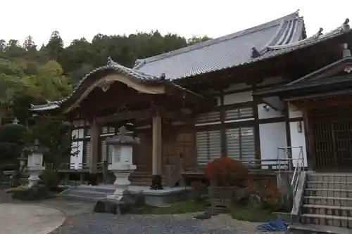 法輪山　大慈寺の本殿