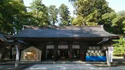 雄山神社前立社壇の本殿・本堂